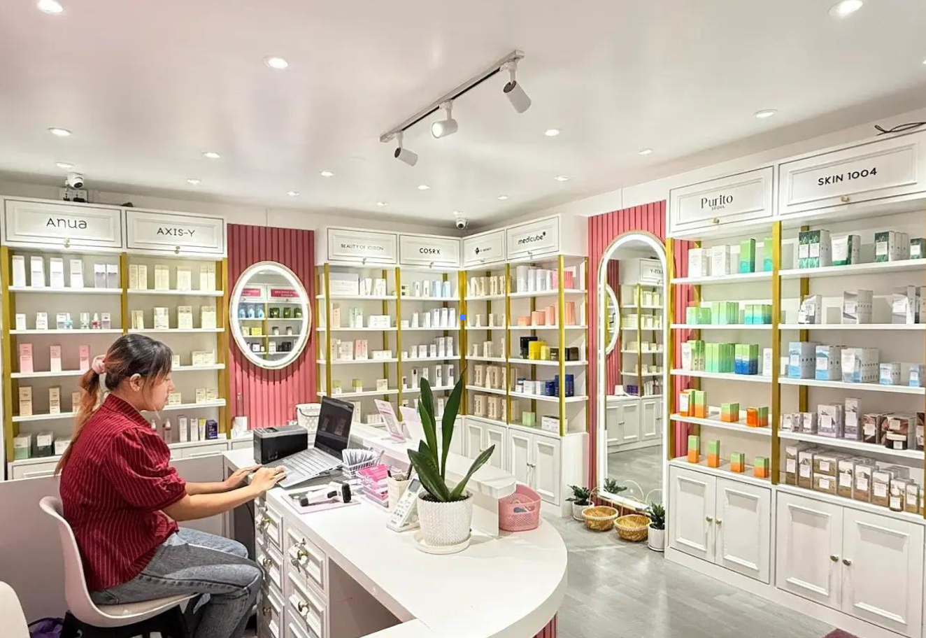 Visit Store Image
