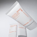 innisfree long lasting spf Image 3.jpeg