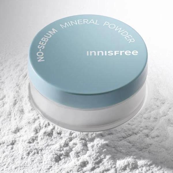 innisfree no sebum powder Image 2.jpeg