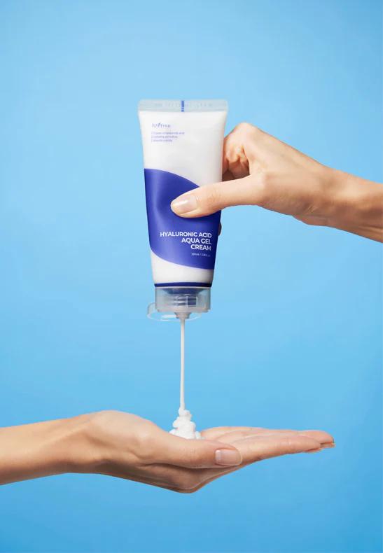 isntree ha gel cream Image 3.jpeg