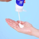 isntree ha moist cream Image 2.jpeg