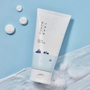 roundlab dokdo cleanser Image 2.jpeg