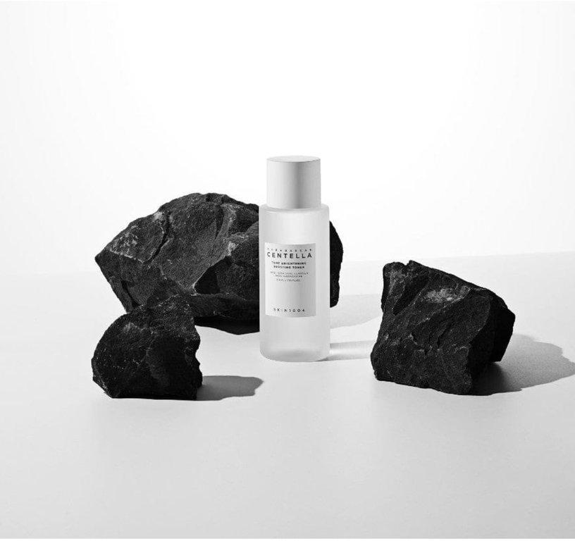 skin1004 tone boosting toner 210ml Image 2.jpeg