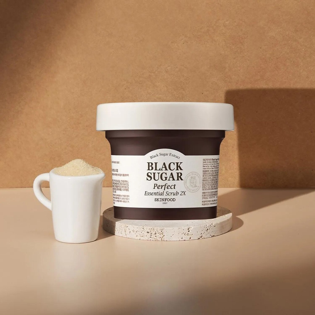 skinfood black sugar scrub Image 2.jpeg