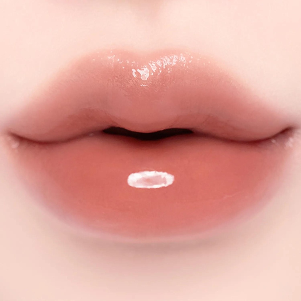 unleashia gloss balm no.5 Image 3.jpeg