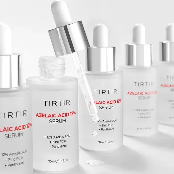 TIR_TIR_Azelaic_Acid_12_Serum_30ml_Skin_Cupid_CONCEPT_SHOT.webp