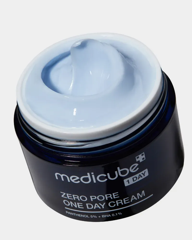 Medicube_Zero_Pore_One-Day_Cream_texture_1200x.webp